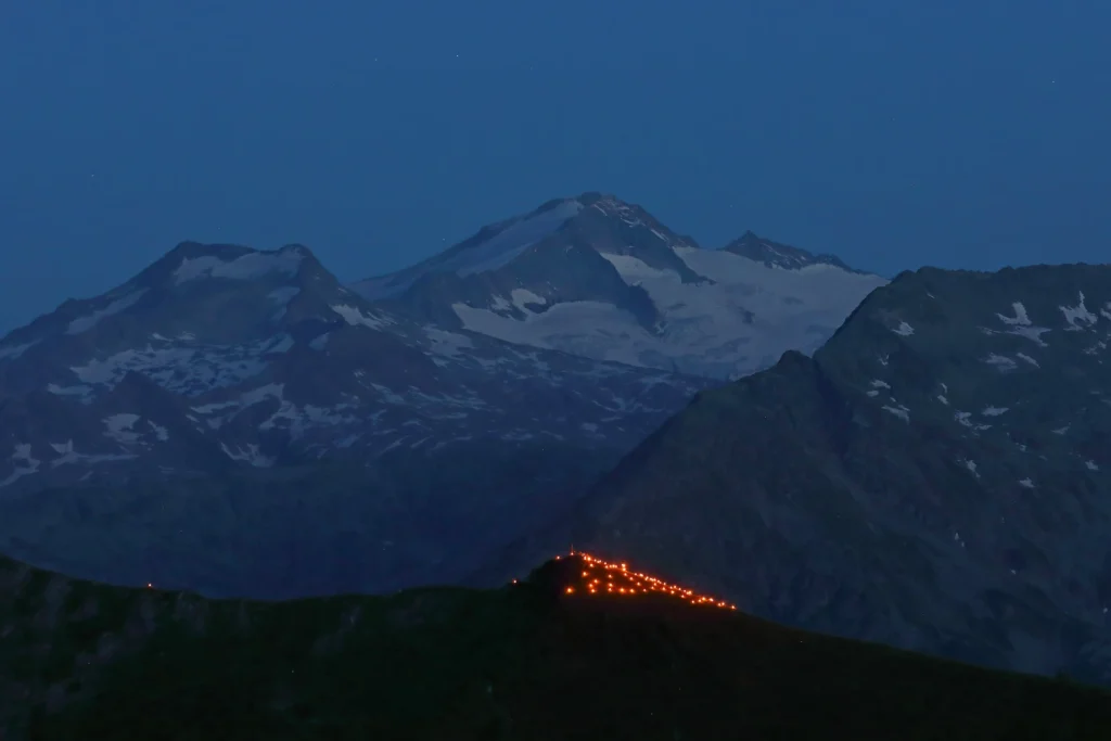 Sonnwendfeuer am Kreuzeck – Bergbahnen Grossarl Event
